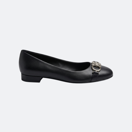 Salvatore Ferragamo Garda 10 Leather Ballet Flats – Black